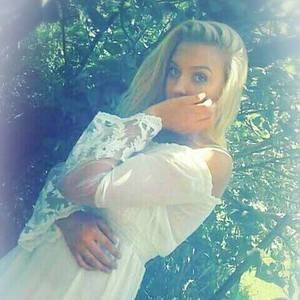 Meet your Posher, Deanna